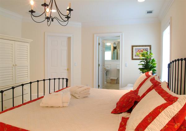 Second Floor King Suite