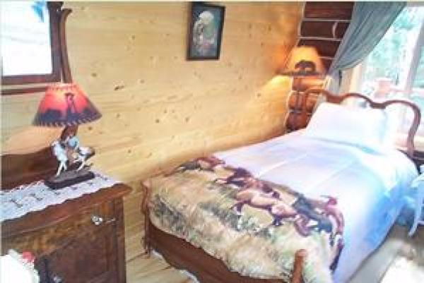 Gardiner, Montana, Vacation Rental Cabin