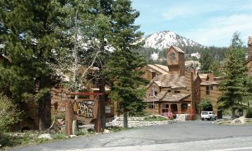 Beautiful Condo Near Ski Lifts and Bike Trails