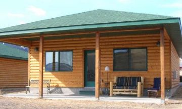 Gardiner, Montana, Vacation Rental Cabin