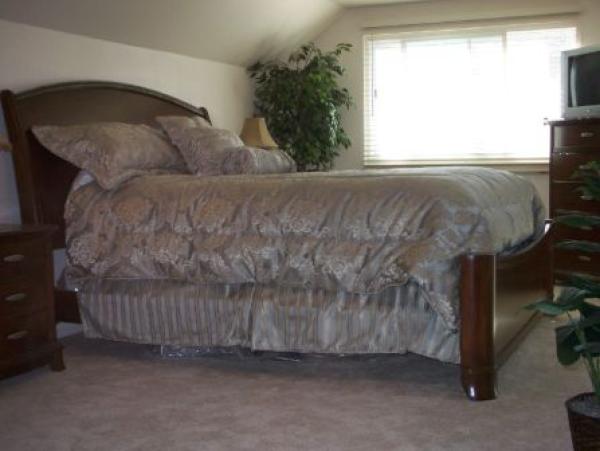 Large Master Suite With Attached Bath And Office