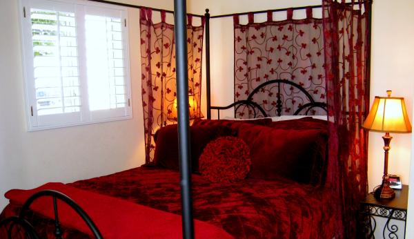 Guest bedroom with fireplace