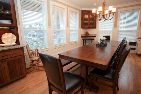 Dining Room - seats up to 30