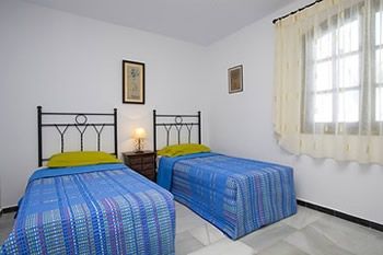 Twin Bedroom