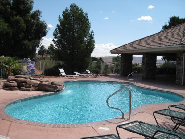 Outdoor Community Pool