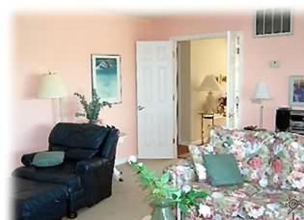  Living Space with Recliners