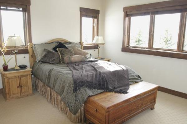 Guest Master Suite with Bathroom