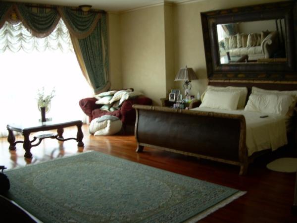 Bedroom with Double Bed