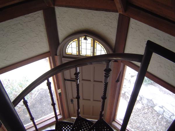 Dauphine and Taos Private Entrance