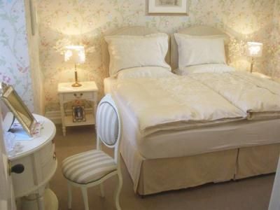 Skahard Country Villa bedroom