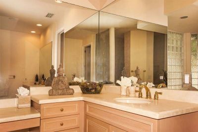 Villa Grand Paradiso bathroom