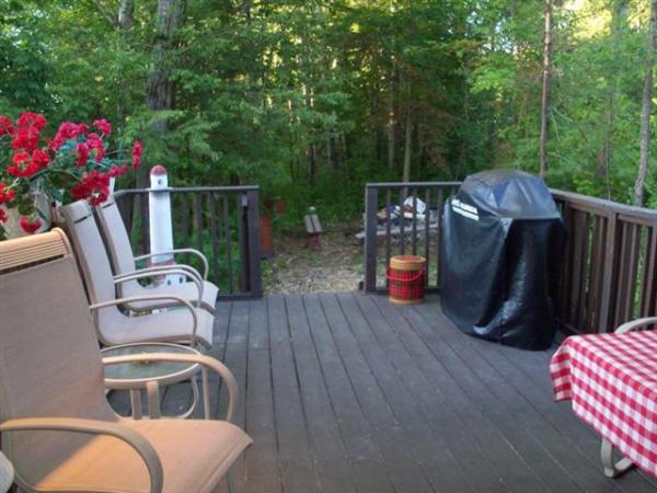 Outside Sitting. Back Deck w/ gas Grill
