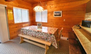 Deming, Washington, Vacation Rental Cabin