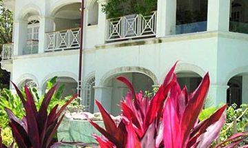 Paynes Bay, St. James , Vacation Rental Condo