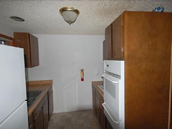 Kitchen with Breakfast Bar