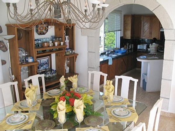 Dining room perfect for 10