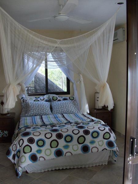 Casita Queen Bed