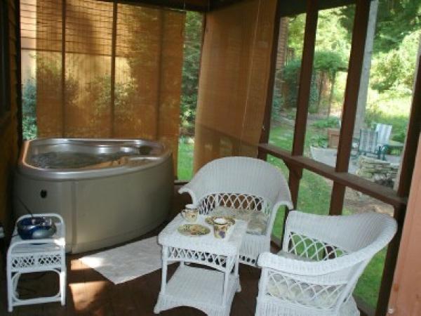Hot Tub for Two on Covered Porch
