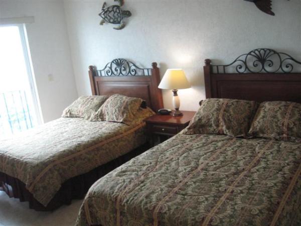 Bedroom #4 with 2 Standard Beds