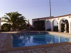 Algarve Villa Pool area