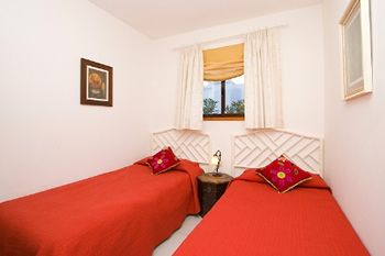 Twin Bedroom