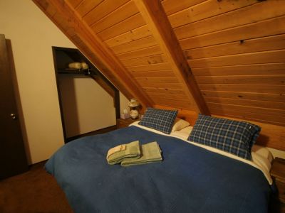 Snowline Cabin bedroom