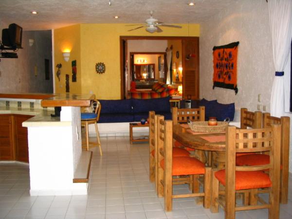 Dining Room that overlooks the Caribbean Sea