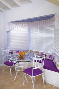 Dining Romm with Banquette Seating