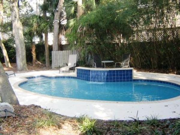 New pool with water feature