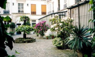 Paris, Ile-de-France, Vacation Rental Condo