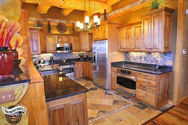 Fully Equipped Modern Kitchen 