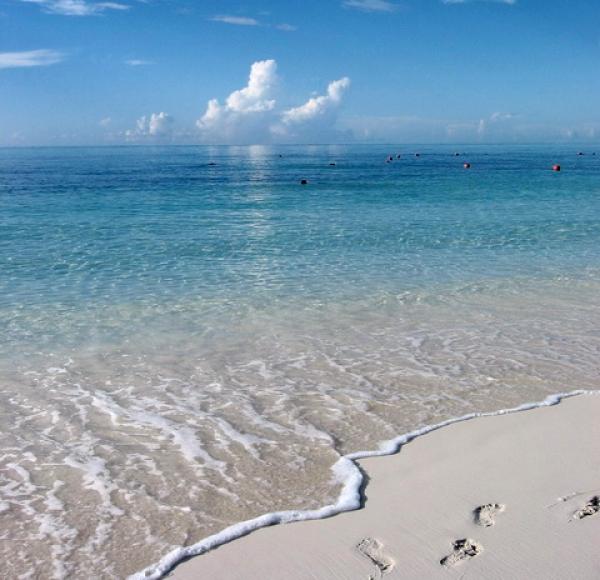 Grace Bay beach a short five minute drive away.