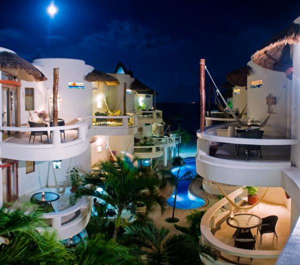 Playa Palms by night