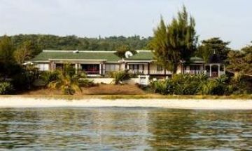 Silver Sands, Duncans , Vacation Rental House