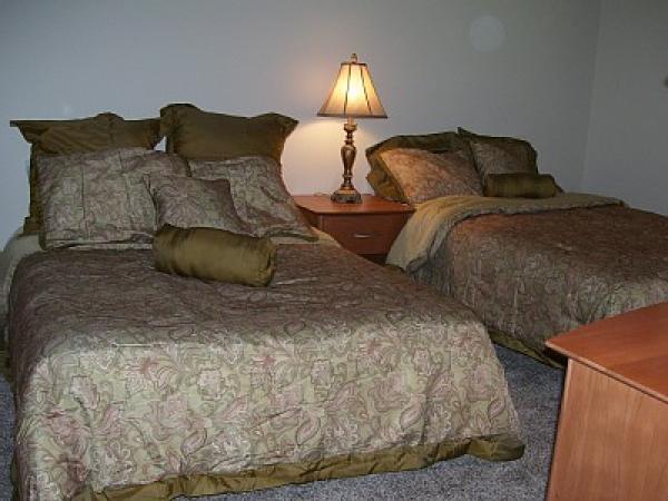 Bedroom 1 Queen Sized Bed 1 Full Sized Bed