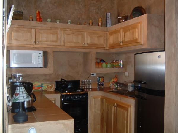 1BR house,KITCHEN