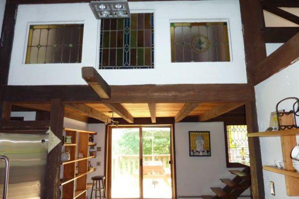 Great stained glass throughout the house