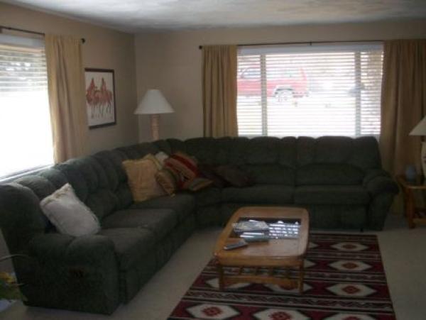 Living Room With Cozy Fireplace,Bigscreen, Wet Bar
