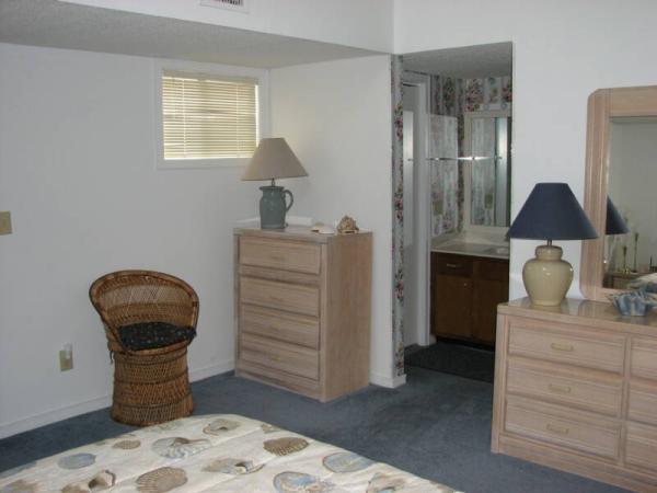 Master Bedroom - Private Dressing Area and Bath