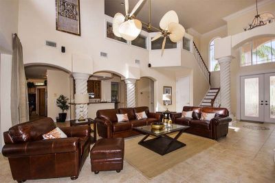 Villa Grand Paradiso living room