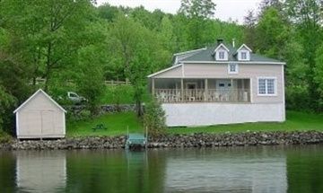 Ayers Cliff, Quebec, Vacation Rental Cabin