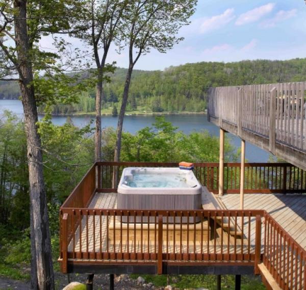 Exterior Hot Tub