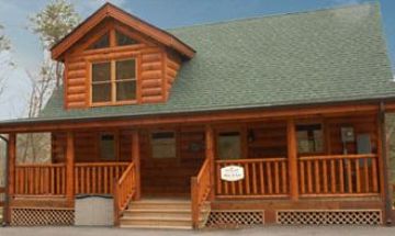 Sevierville, Tennessee, Vacation Rental Cabin