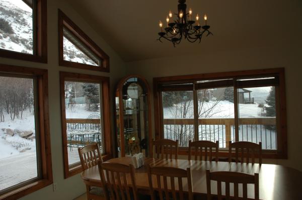 Dining seats 8