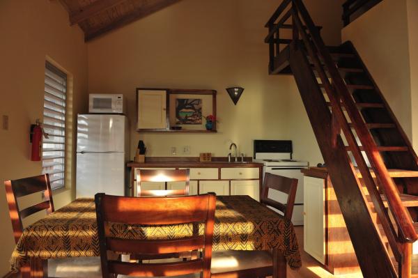 Kitchen and dining table