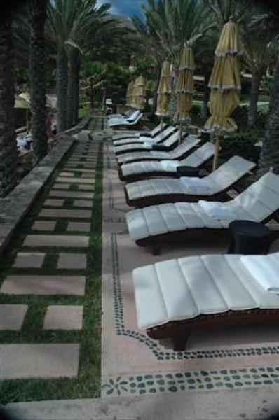 Great Pool Areas and Comfortable Chairs