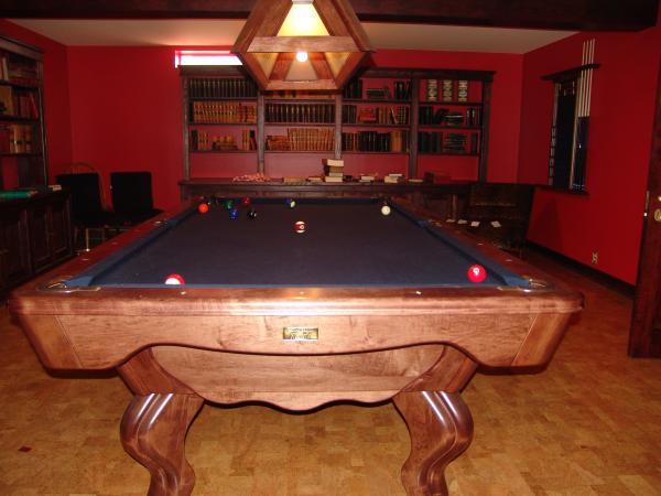 Pool table