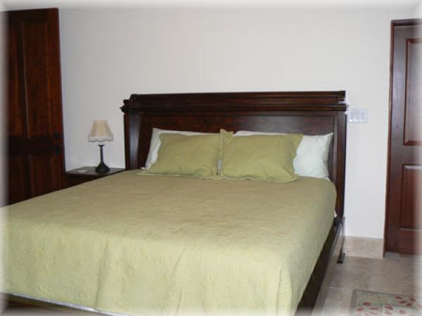 Guest bedroom