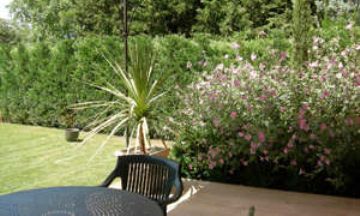 Le Thor, Vaucluse, Vacation Rental House