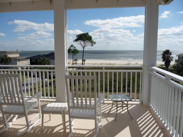 Great open beach view from decks